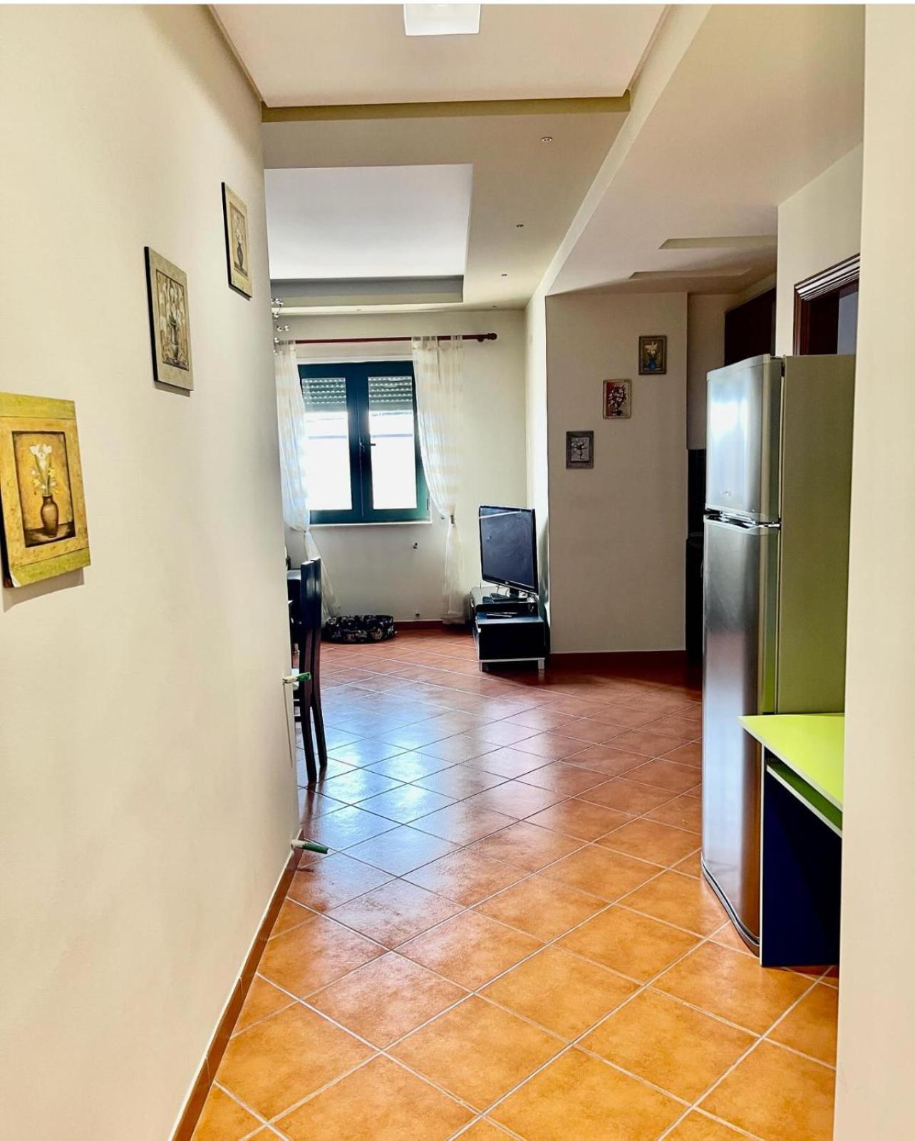 City Center Apartment Galeria Tirana Esterno foto