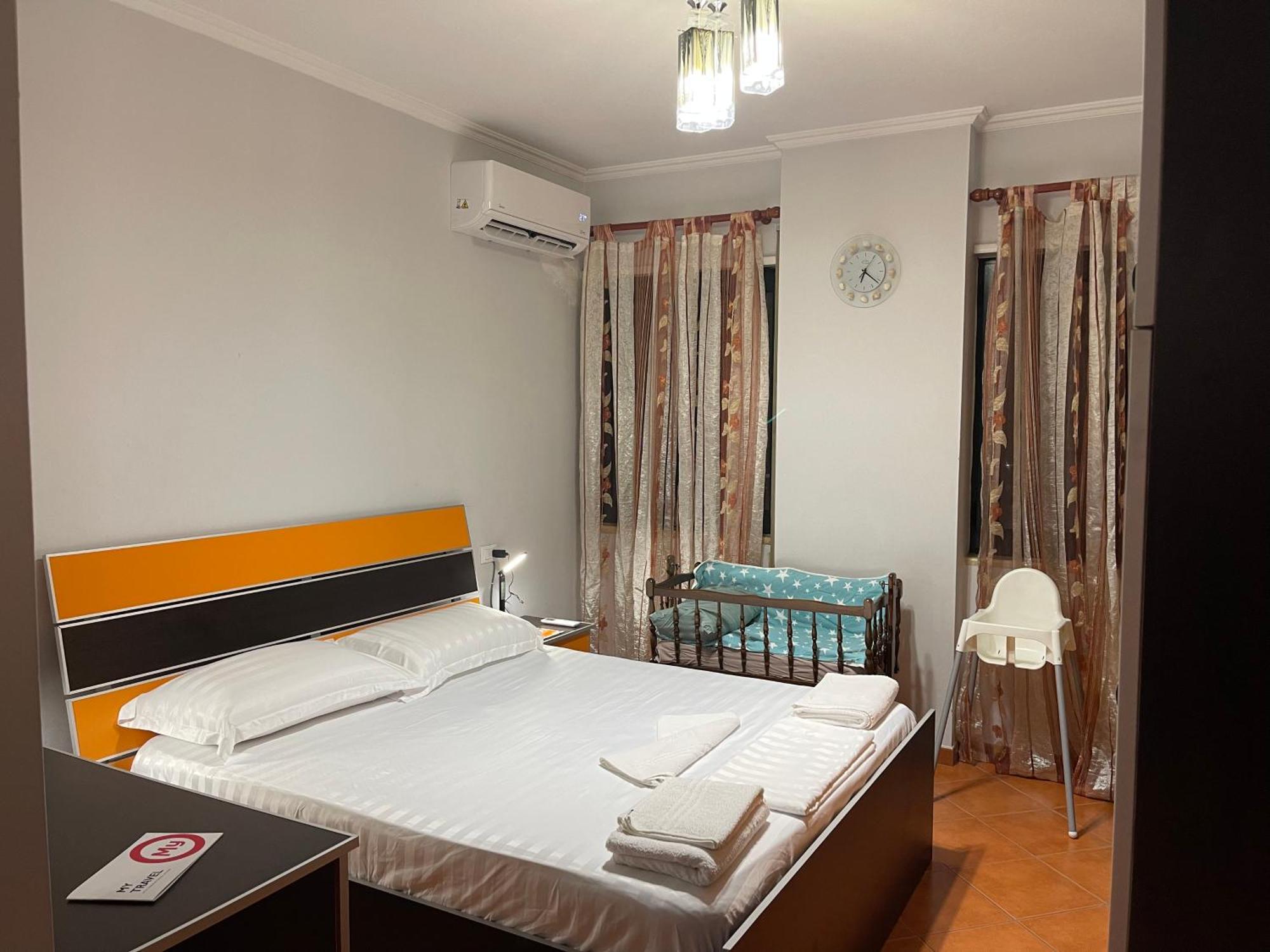 City Center Apartment Galeria Tirana Esterno foto